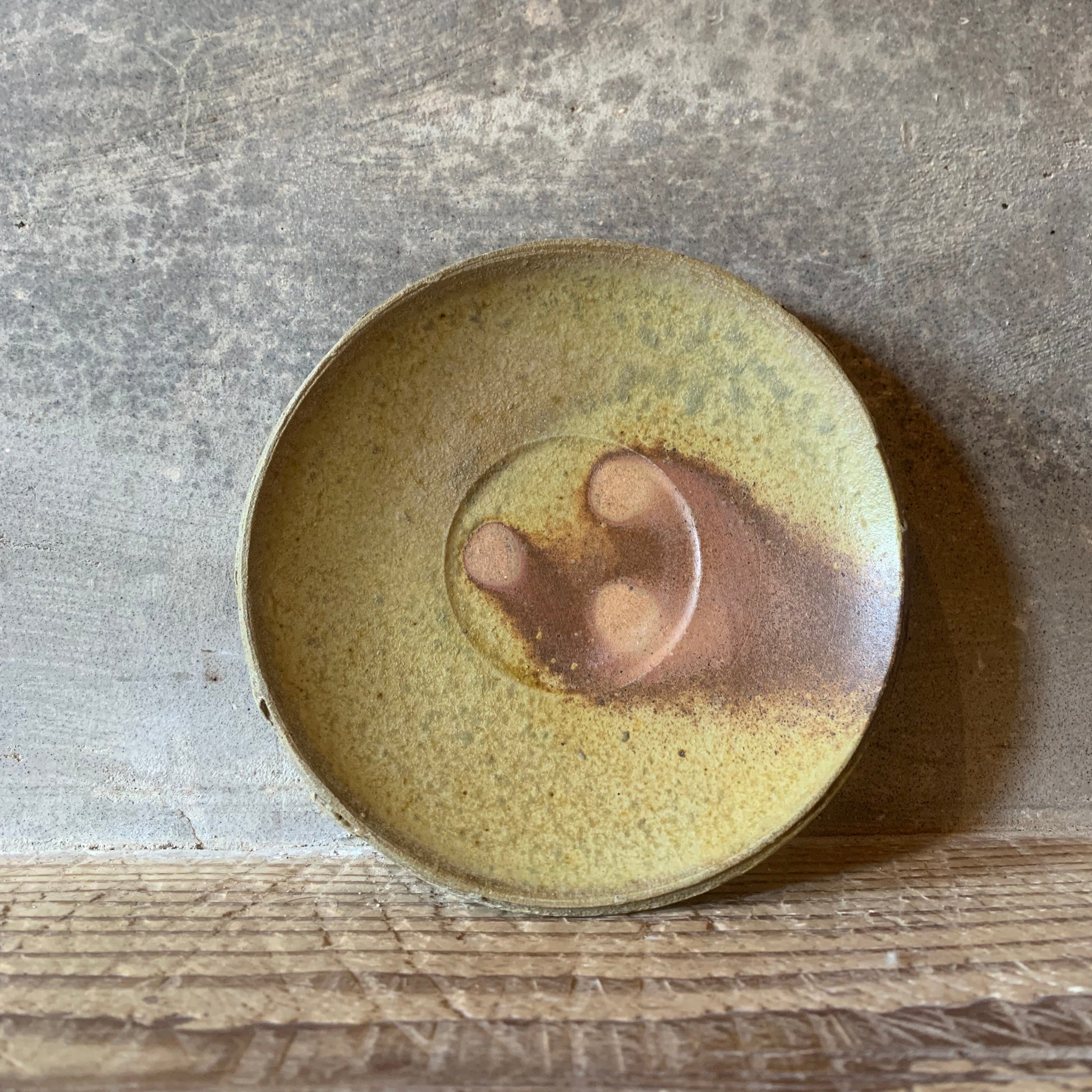 Saucer 1